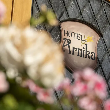 Arnika Garni 4*